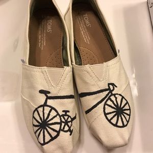 Hand Painted TOMS - Wore Once. Size 8.5